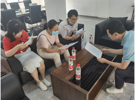 讓包裝作業(yè)更精準(zhǔn)M膠帶切割機(jī)的創(chuàng)新助力