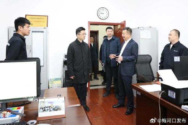標(biāo)簽剝離機操作簡便為清潔提供便捷解決方案